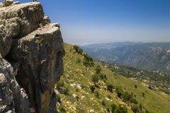 lebanon-nature-hike-lassah-afqa