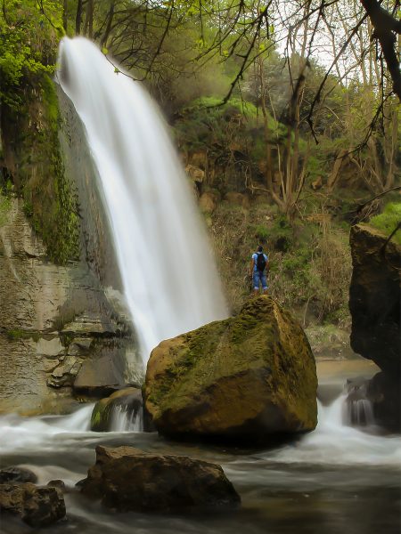 lebanon-bsetin-elossi-river-waterfall-long-exposure